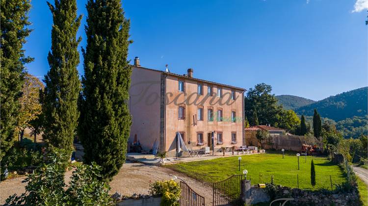 Massa Marittima, antica e storica fattoria Santa Costanza