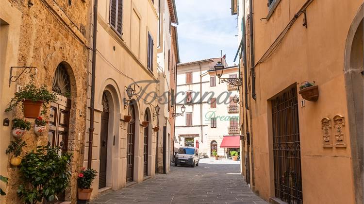 Centro storico, appartamento da ristrutturare